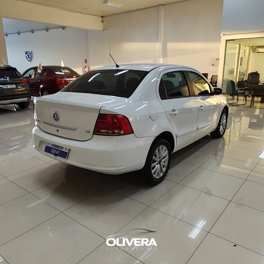 VOLKSWAGEN GOL SEDAN 5P