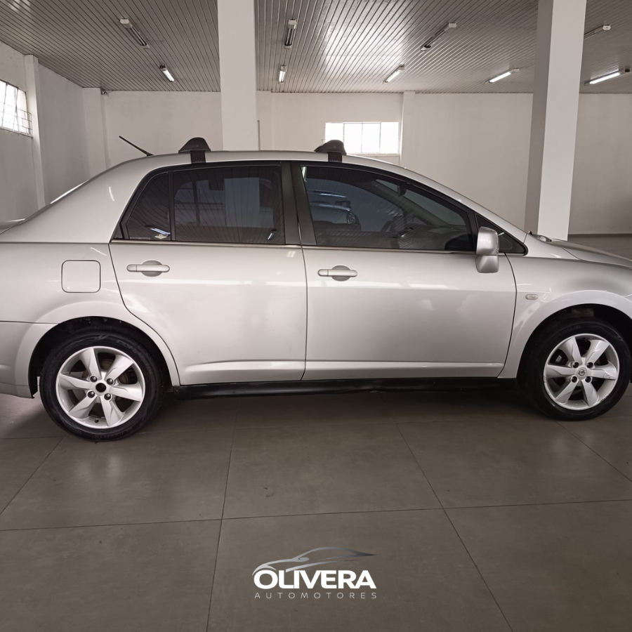 NISSAN TIDA EXTRA FULL