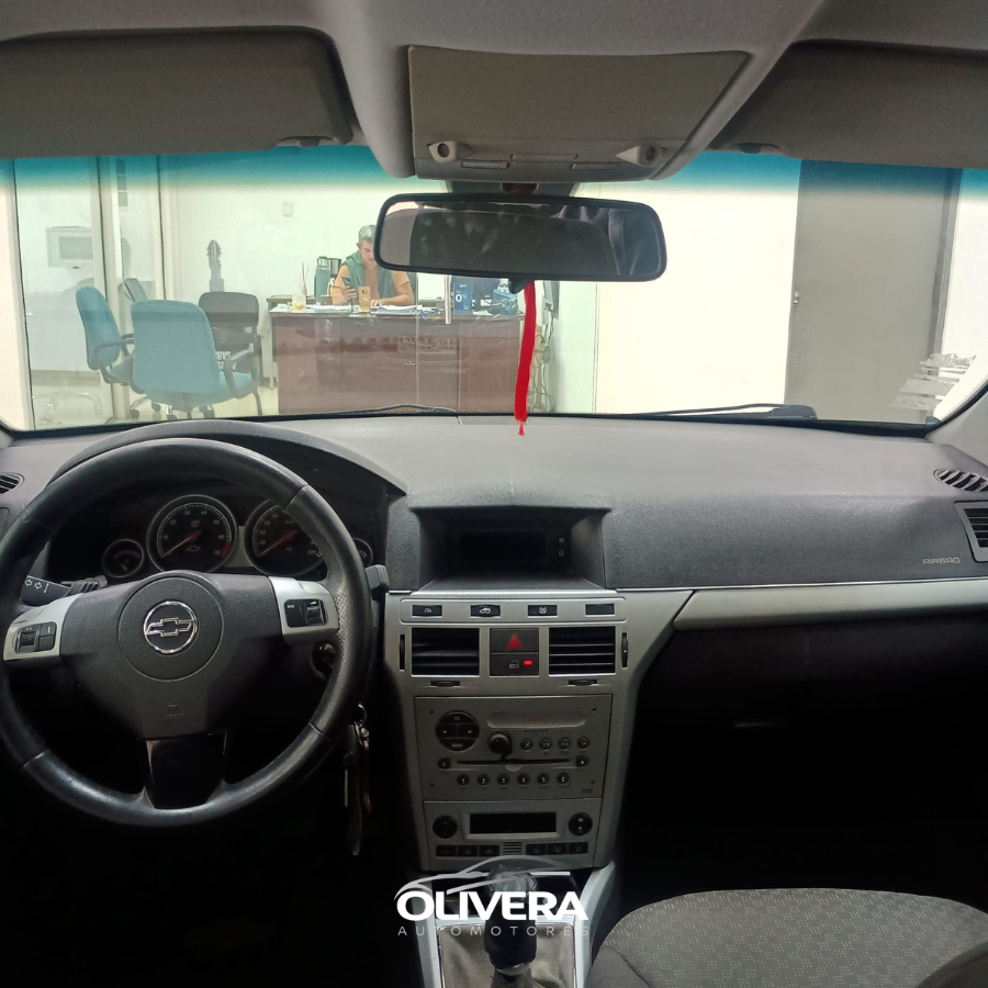 CHEVROLET VECTRA ELEGANCE 2.0