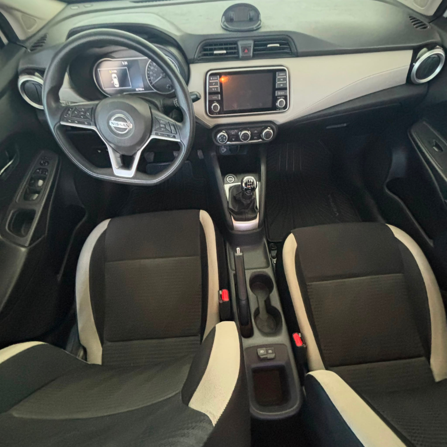 NISSAN VERSA ADVANCE MT