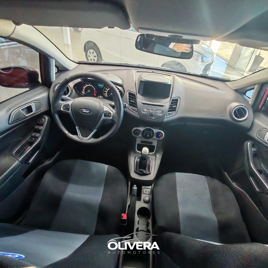 FORD FIESTA HATCH SE 1.6 MT