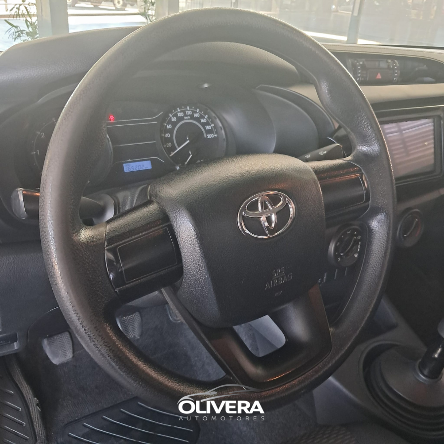 TOYOTA HILUX PICK UP DX 4X2 A/A