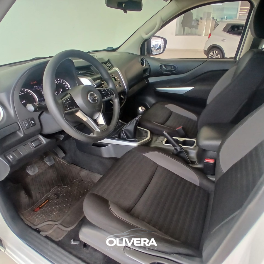 NISSAN NP 300 FRONTIER 4X2 DC