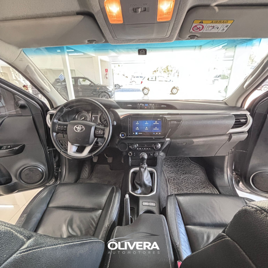 TOYOTA HILUX DC SRV 2.7 NAFTA MT