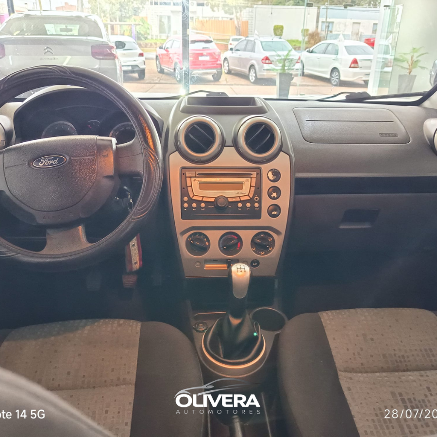 FORD FIESTA 1.6