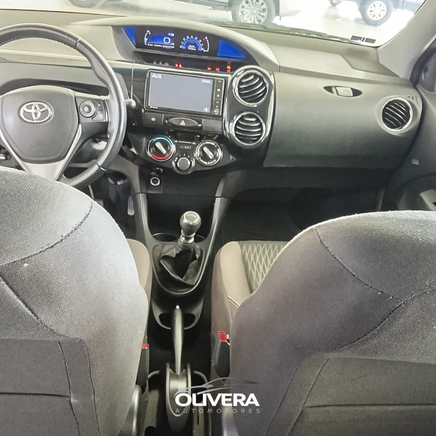 TOYOTA ETIOS 1.5 SEDAN XLS