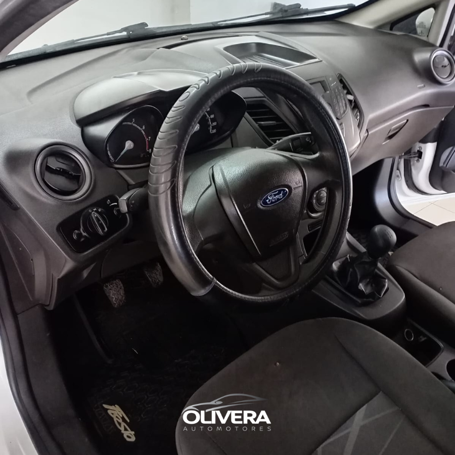 FORD FIESTA HATCH MT