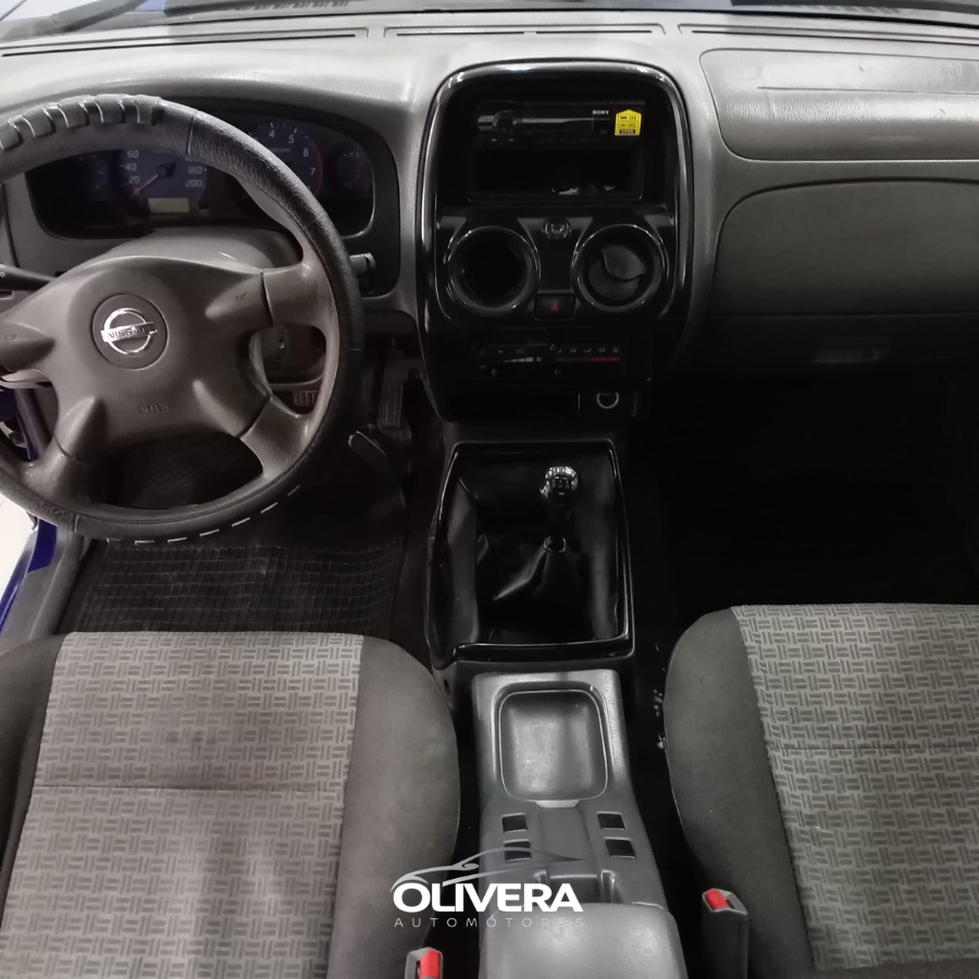 NISSAN FRONTIER DC LX