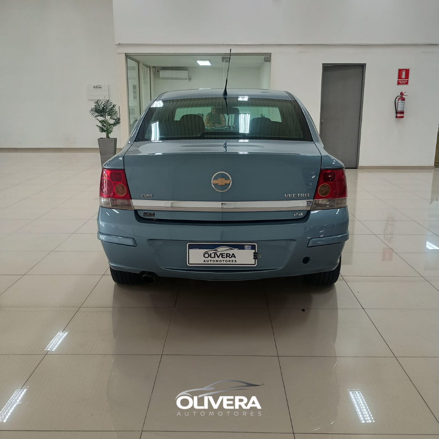 CHEVROLET VECTRA ELEGANCE 2.0
