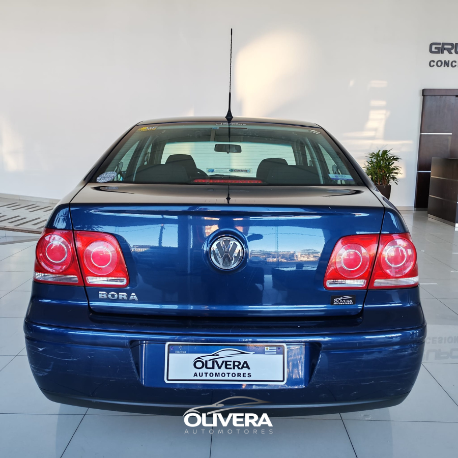 VOLKSWAGEN BORA TRENDLINE 2.0