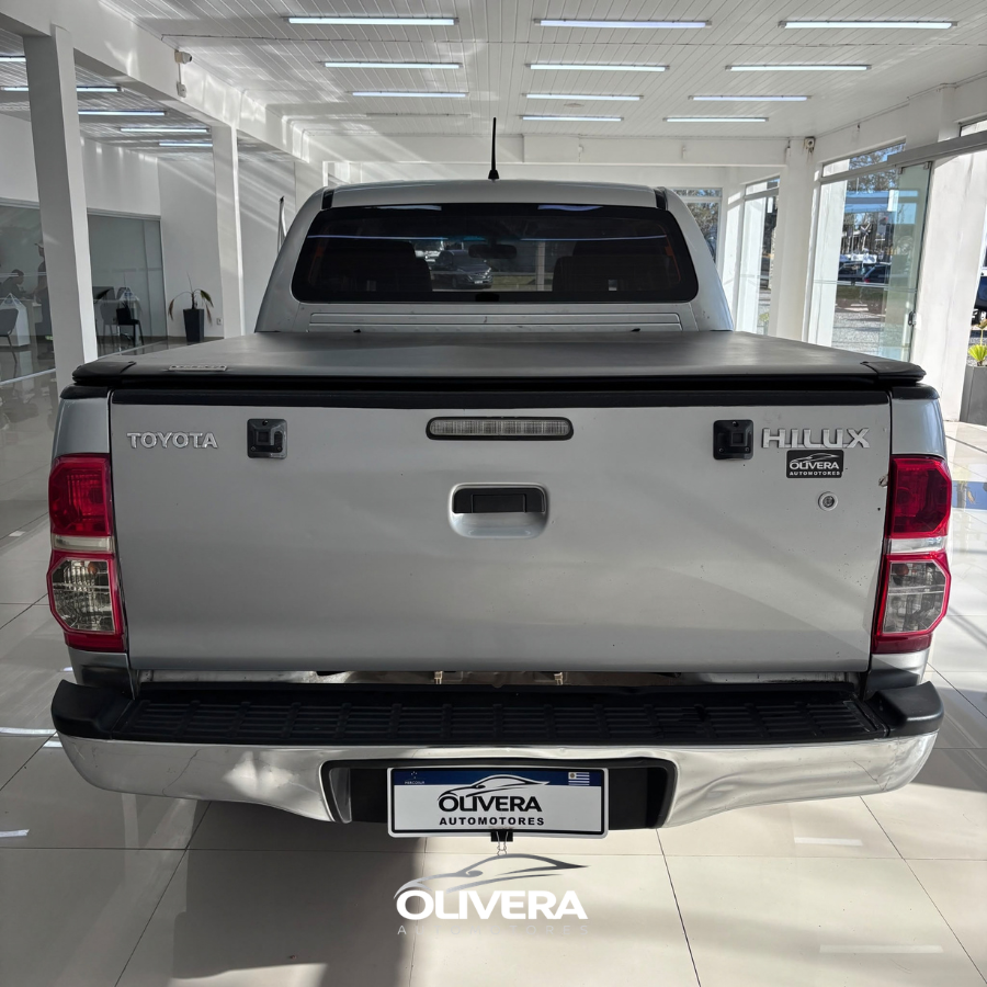 TOYOTA HILUX DC SR 4X4 FULL NAFTA