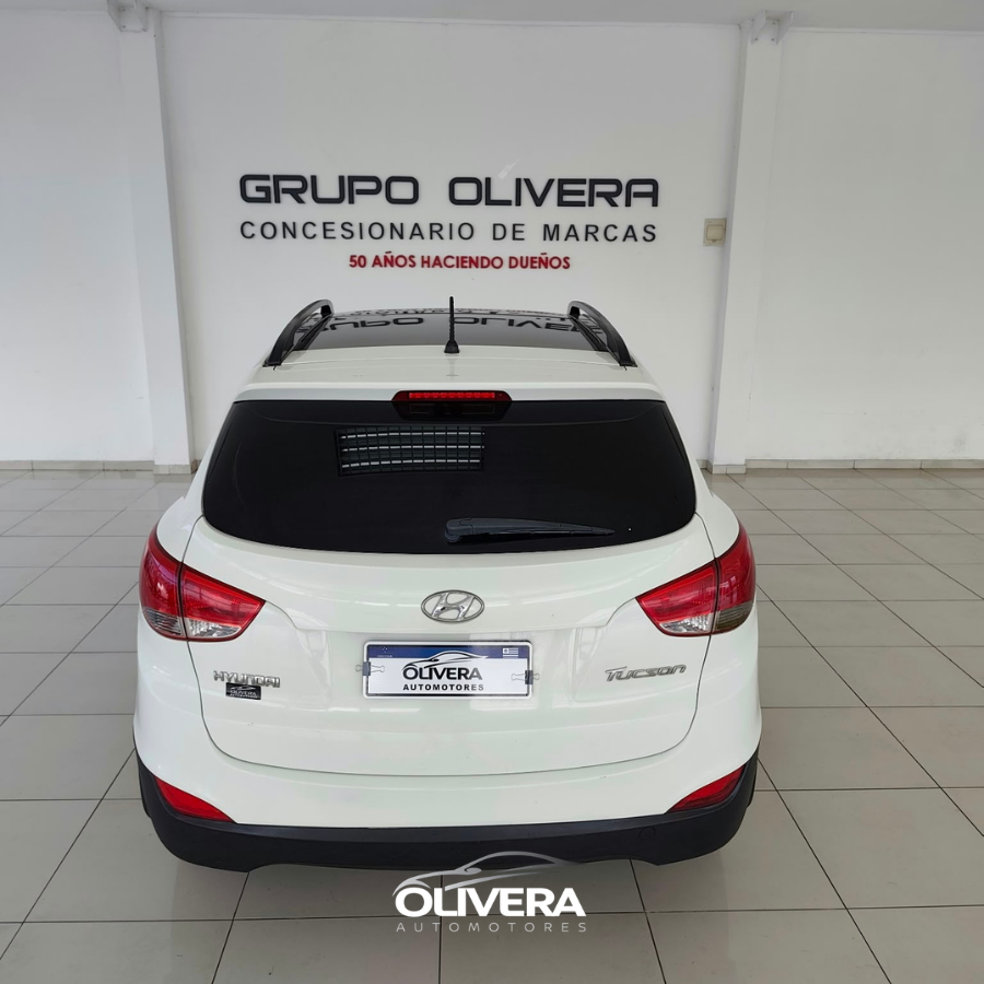 HYUNDAI TUCSON 2.0 2WD GL 6 AT